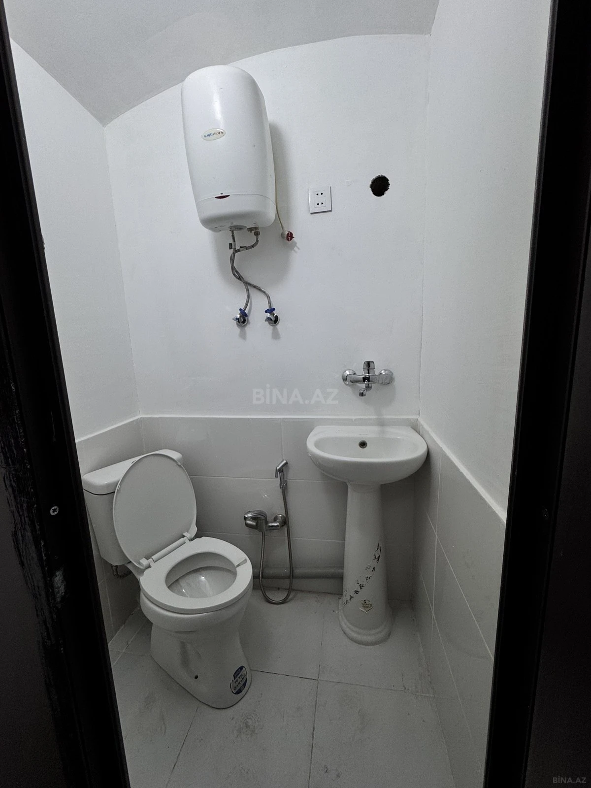 Kirayə verilir 2 otaqlı ofis 47 m²