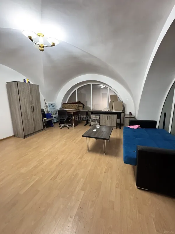 Kirayə verilir 2 otaqlı ofis 47 m²