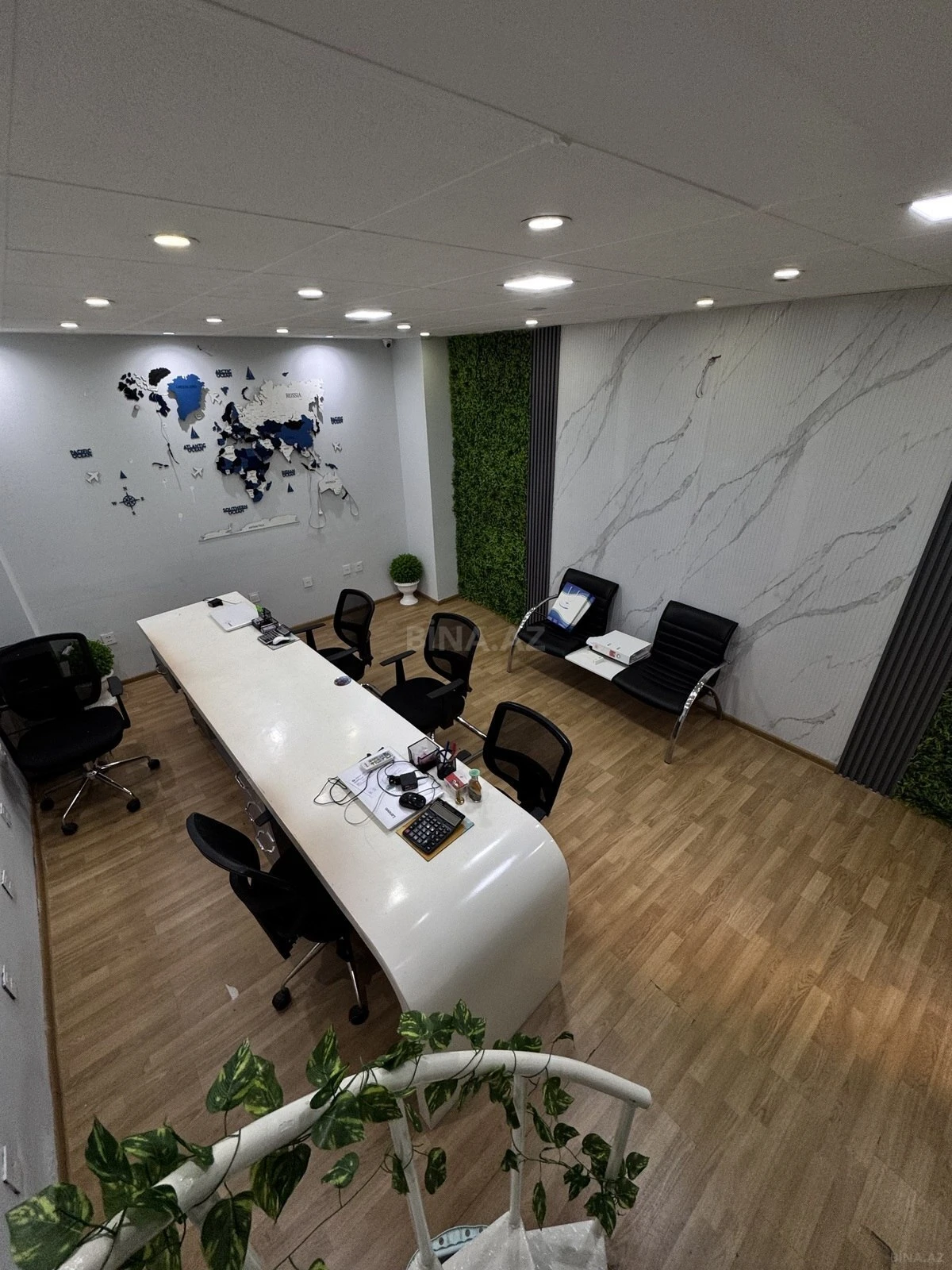 Kirayə verilir 2 otaqlı ofis 47 m²