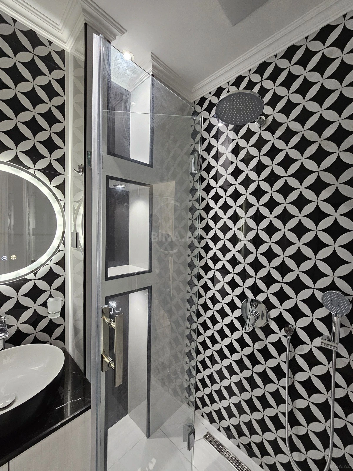 Satılır 2 otaqlı mənzil 60 m²