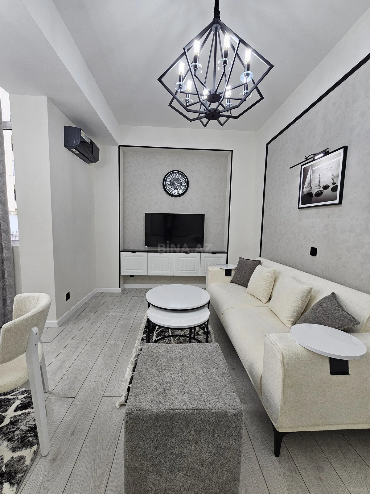 Satılır 2 otaqlı mənzil 60 m²