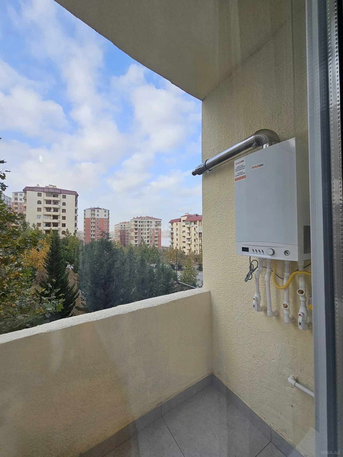 Satılır 2 otaqlı mənzil 60 m²