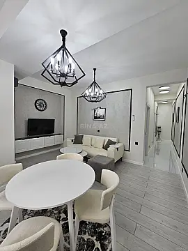 Satılır 2 otaqlı mənzil 60 m²