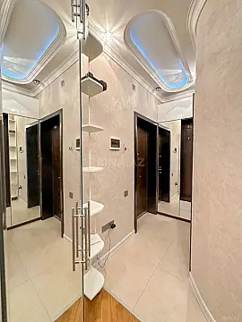 Satılır 2 otaqlı mənzil 68 m²