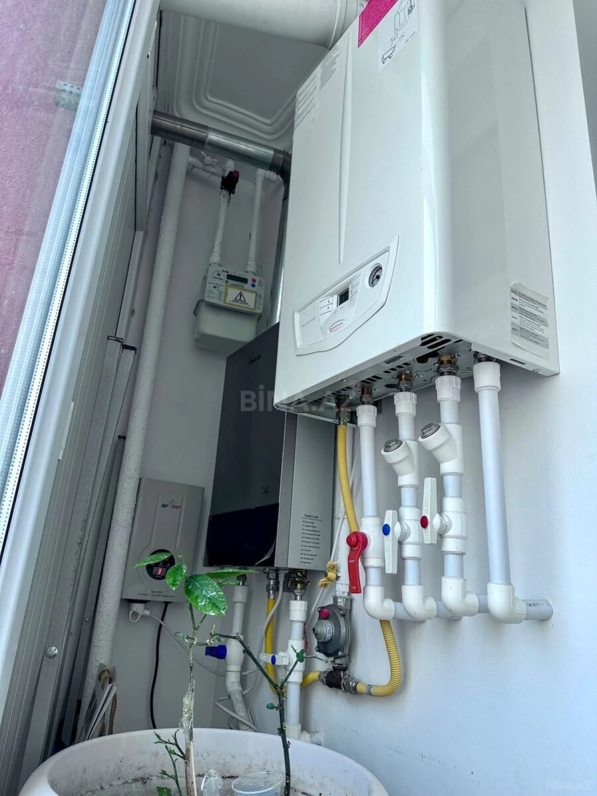 Satılır 2 otaqlı mənzil 68 m²