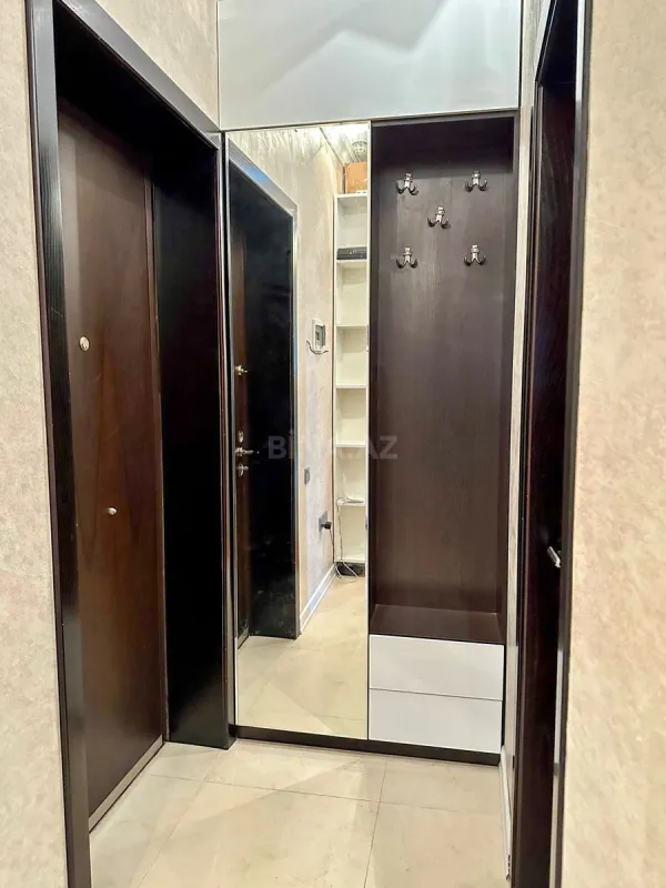 Satılır 2 otaqlı mənzil 68 m²