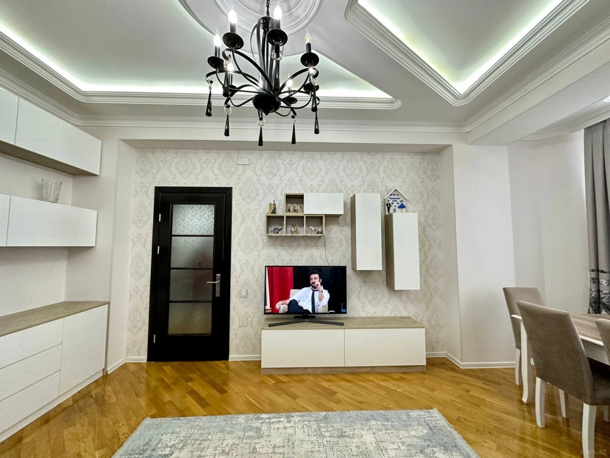 Satılır 2 otaqlı mənzil 68 m²