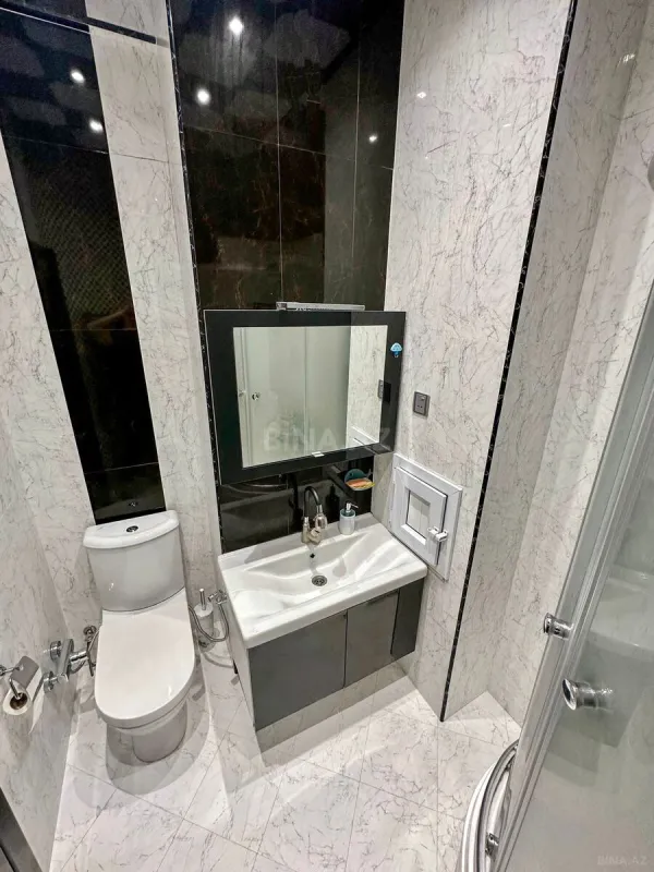 Satılır 2 otaqlı mənzil 68 m²