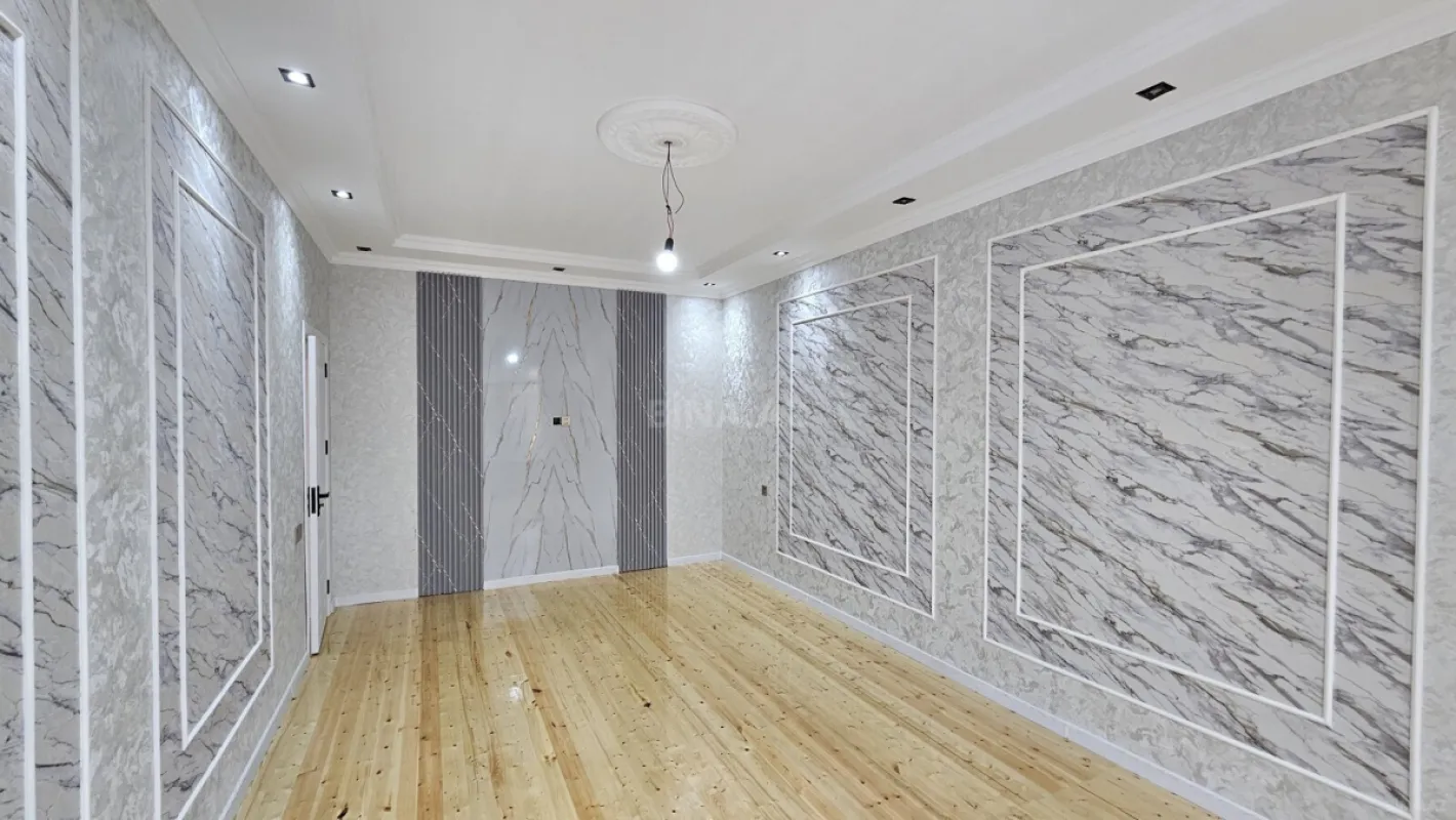 Satılır 5 otaqlı həyət evi 230 m²