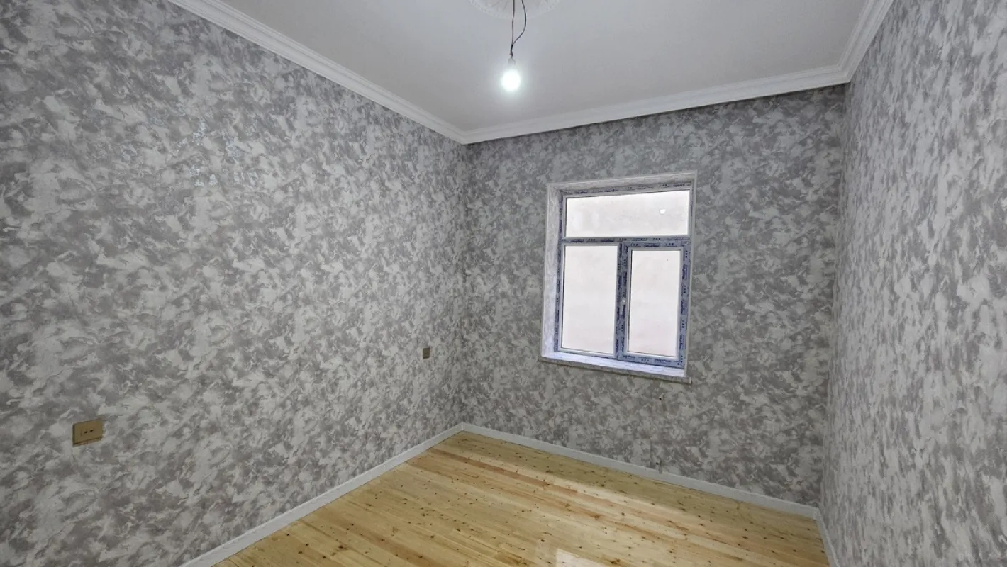 Satılır 5 otaqlı həyət evi 230 m²