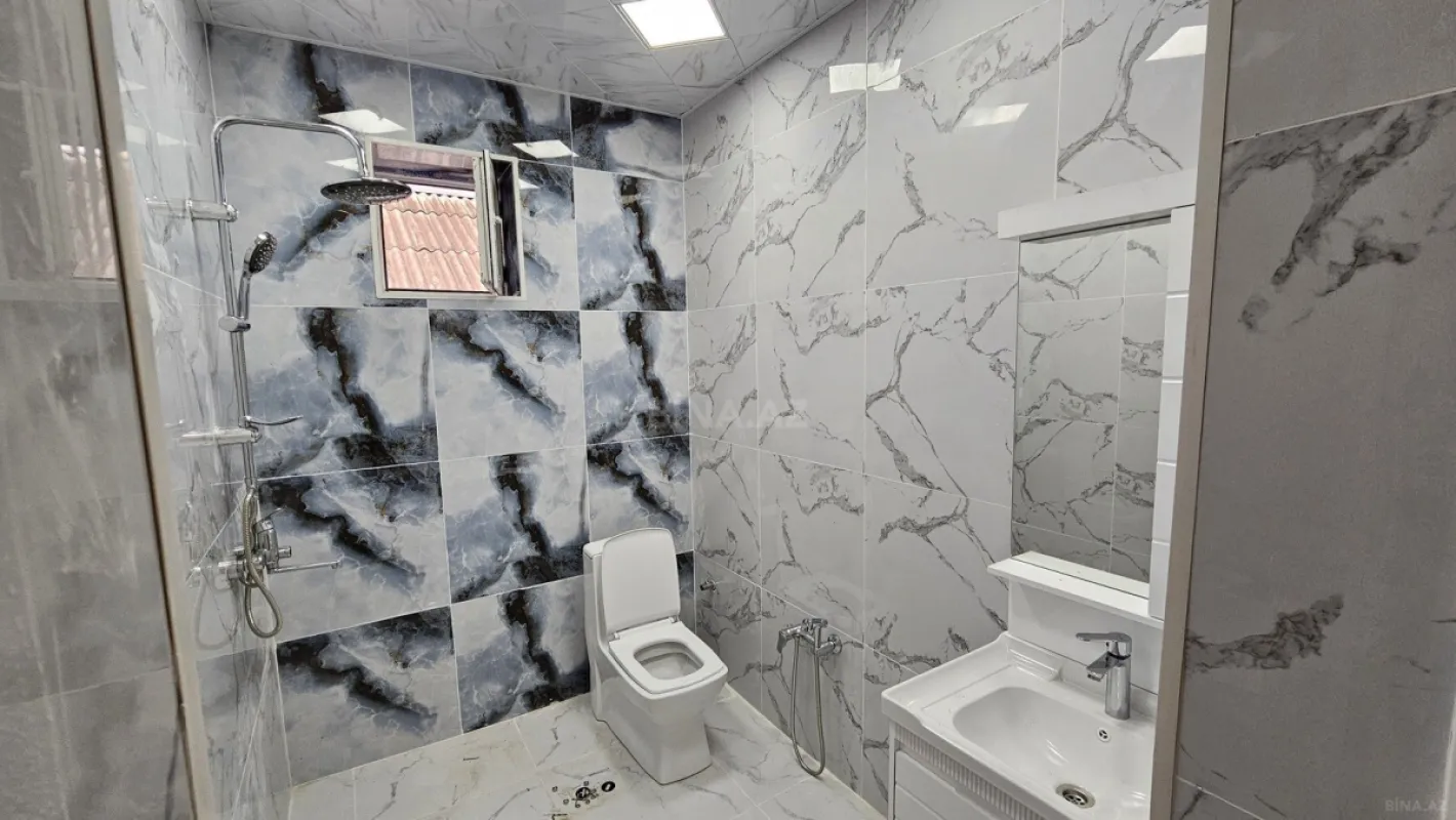 Satılır 5 otaqlı həyət evi 230 m²