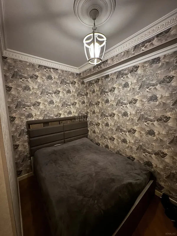 Satılır 4 otaqlı mənzil 140 m²