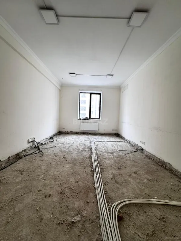 Satılır 3 otaqlı mənzil 150 m²