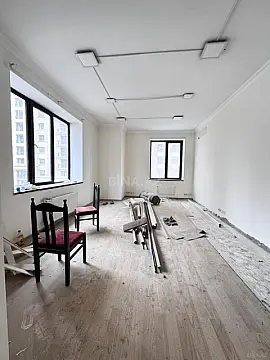 Satılır 3 otaqlı mənzil 150 m²