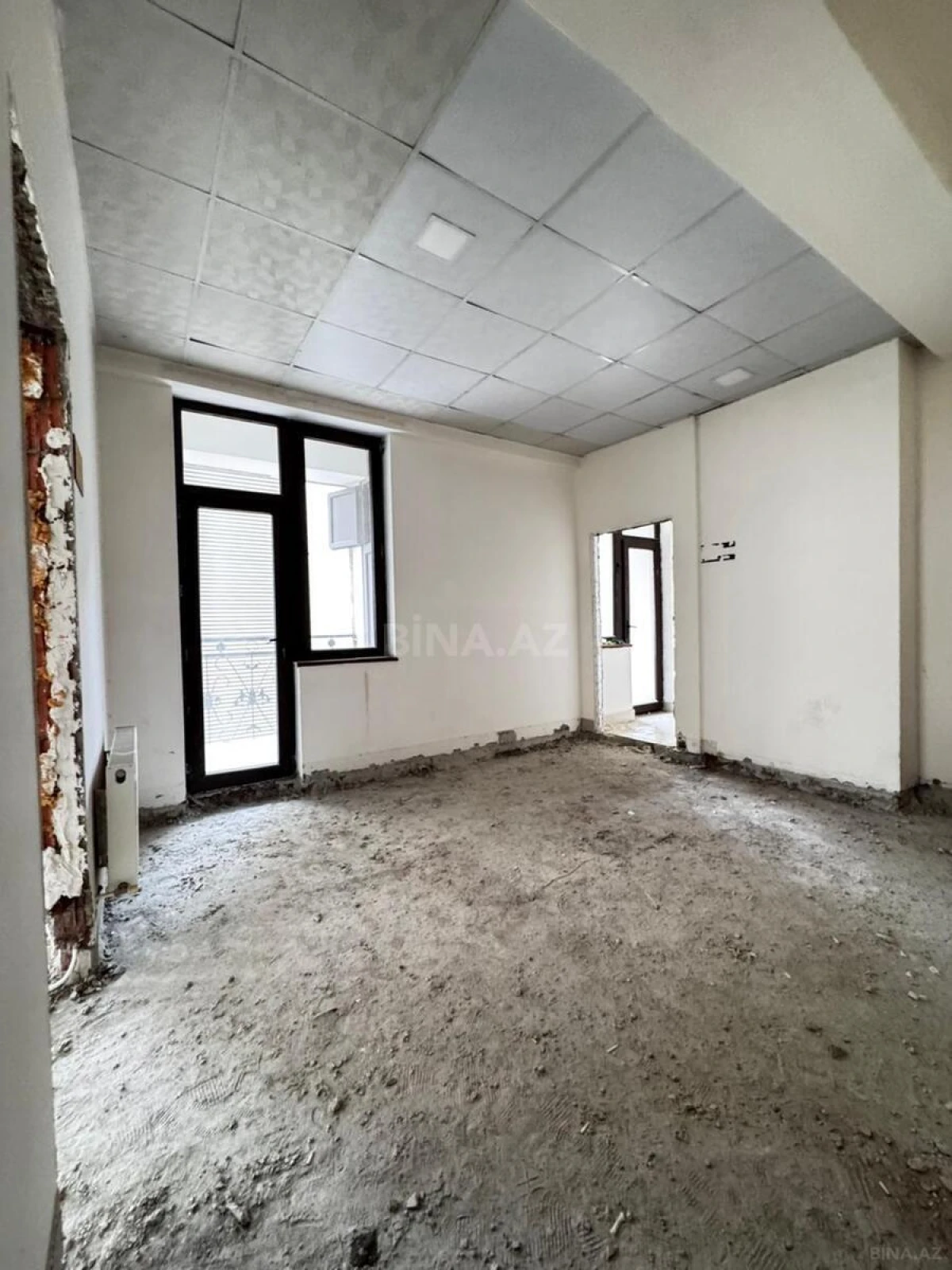 Satılır 3 otaqlı mənzil 150 m²