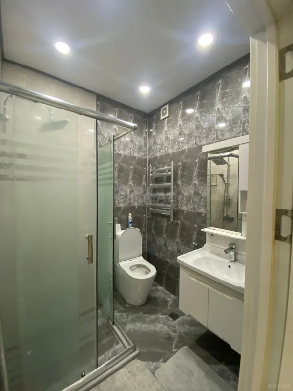 Kirayə verilir 2 otaqlı mənzil 60 m²