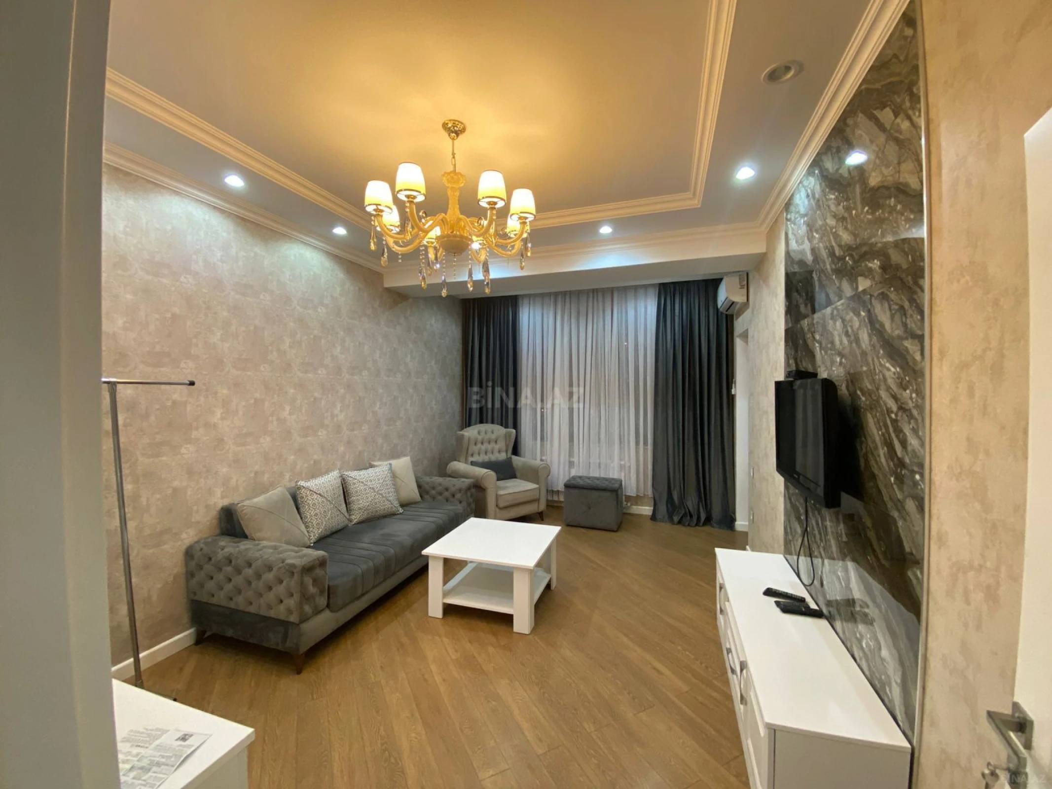 Kirayə verilir 2 otaqlı mənzil 60 m²