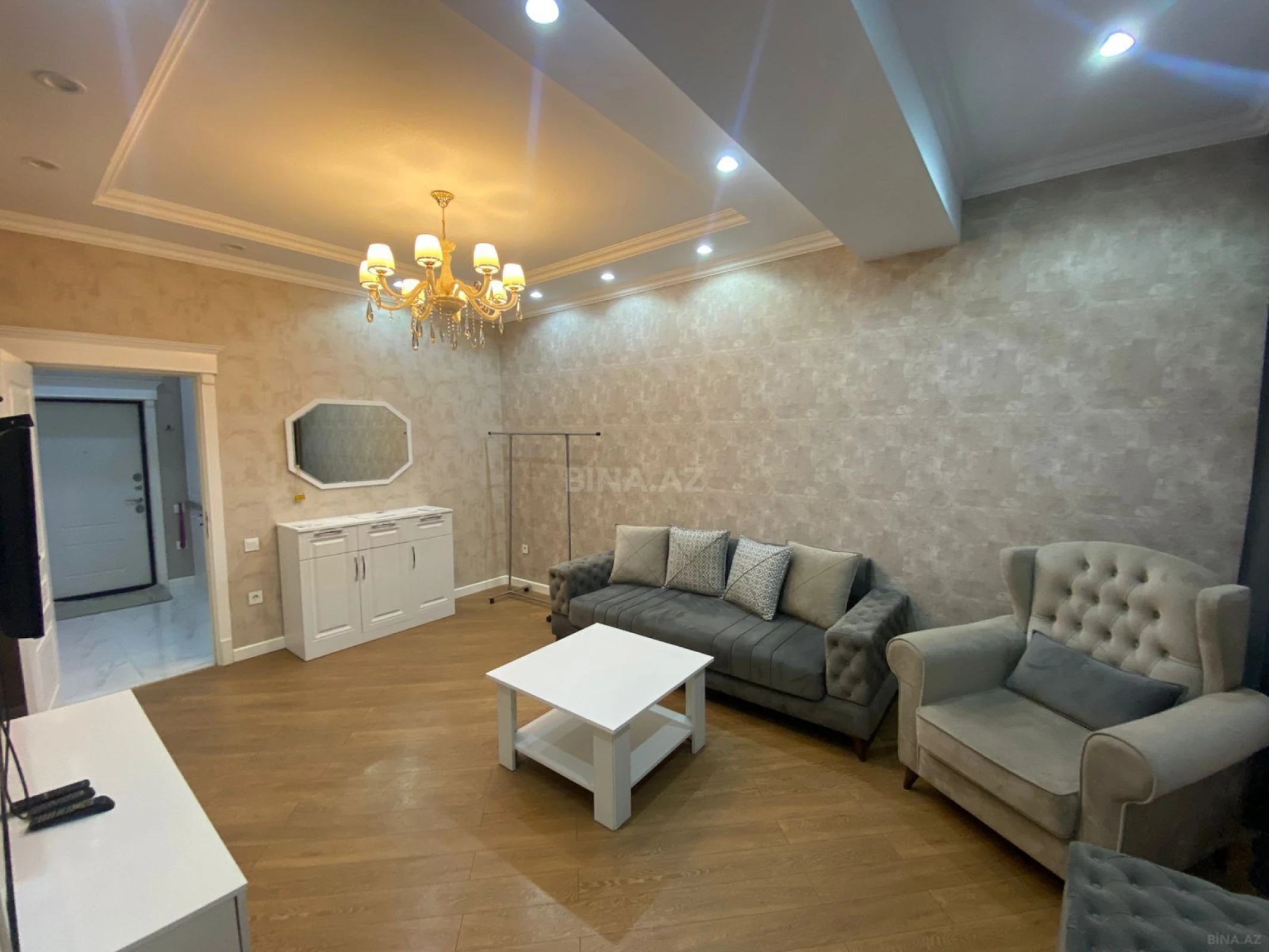 Kirayə verilir 2 otaqlı mənzil 60 m²