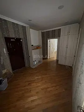 Satılır 3 otaqlı mənzil 140 m²