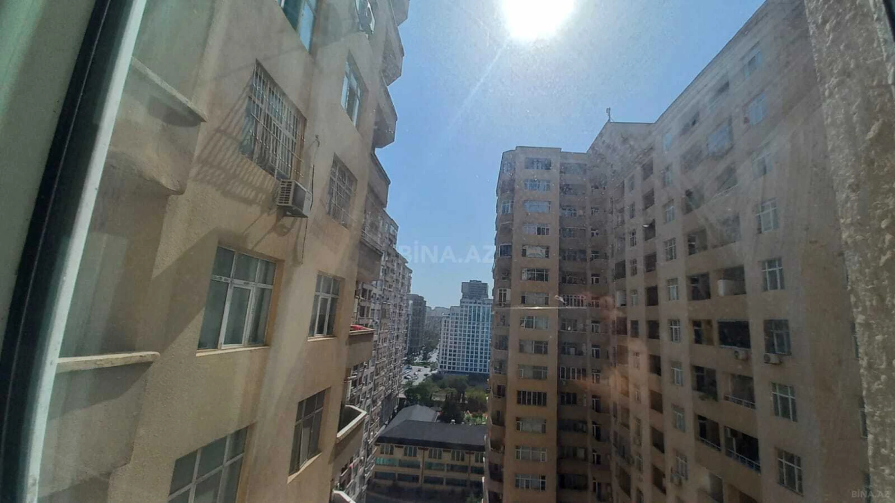 Satılır 3 otaqlı mənzil 140 m²