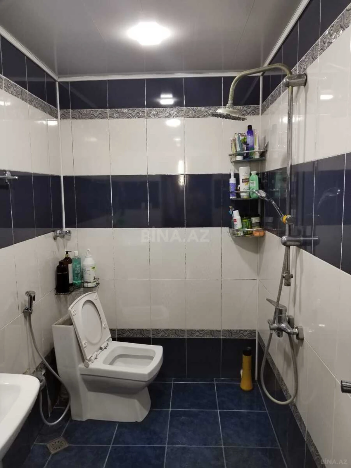 Satılır 3 otaqlı mənzil 98 m²