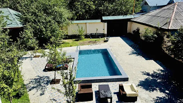 Satılır 4 otaqlı həyət evi 152 m²