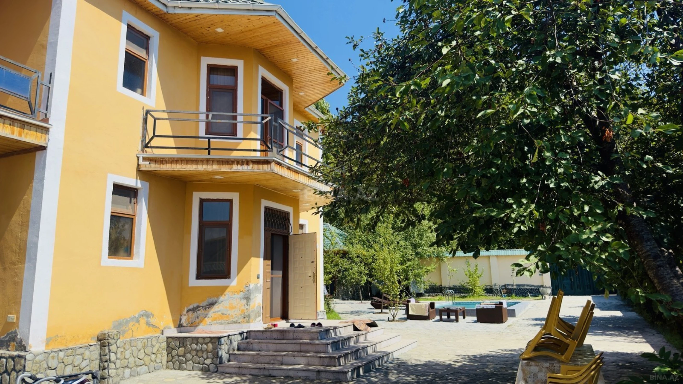 Satılır 4 otaqlı həyət evi 152 m²