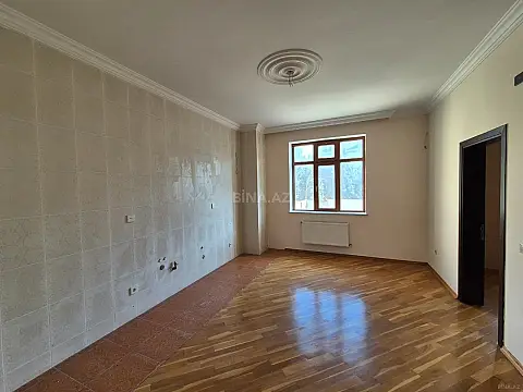 Satılır 6 otaqlı həyət evi 320 m²