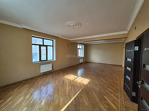 Satılır 6 otaqlı həyət evi 320 m²