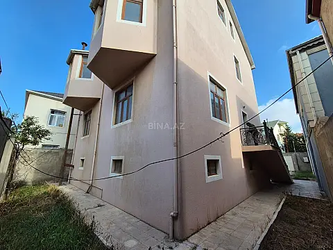 Satılır 6 otaqlı həyət evi 320 m²