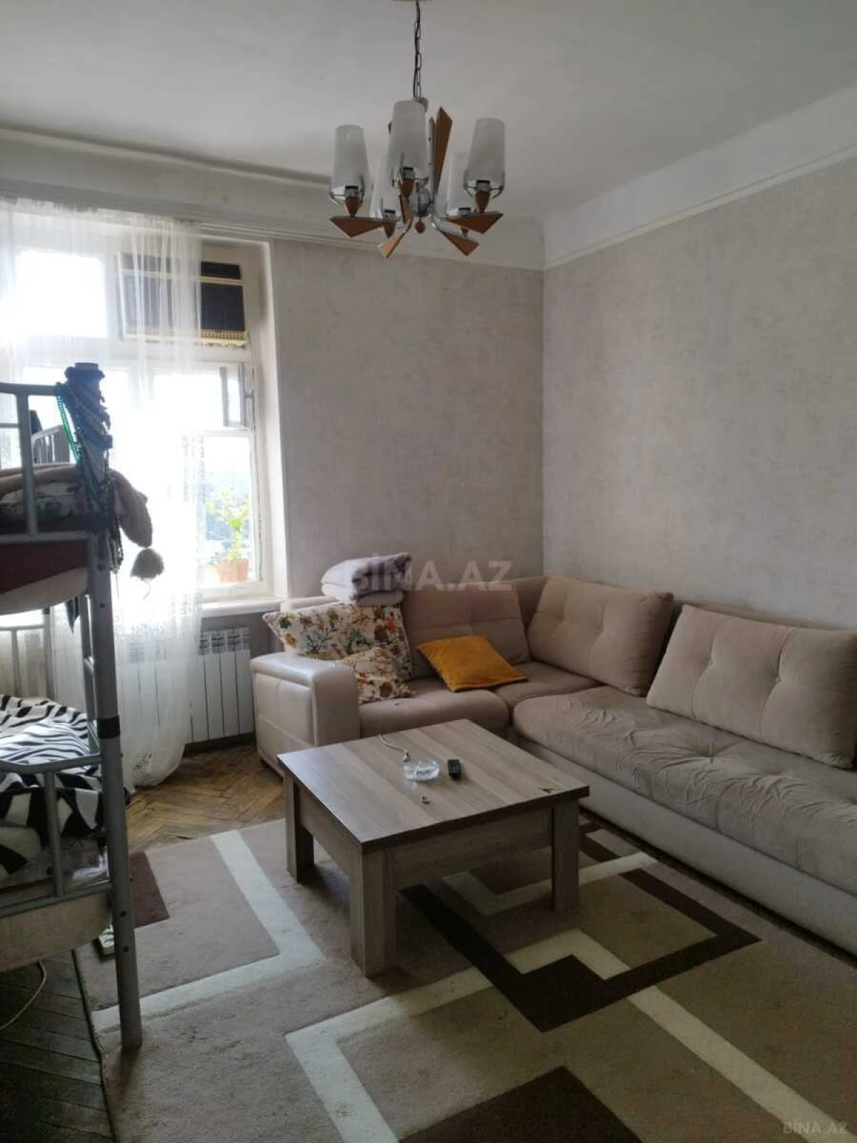 Satılır 2 otaqlı mənzil 65 m²