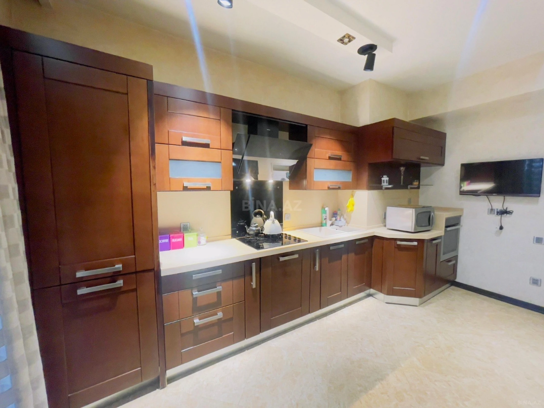 Satılır 3 otaqlı mənzil 116 m²