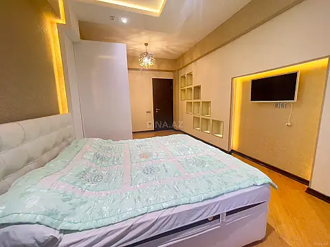 Satılır 3 otaqlı mənzil 116 m²