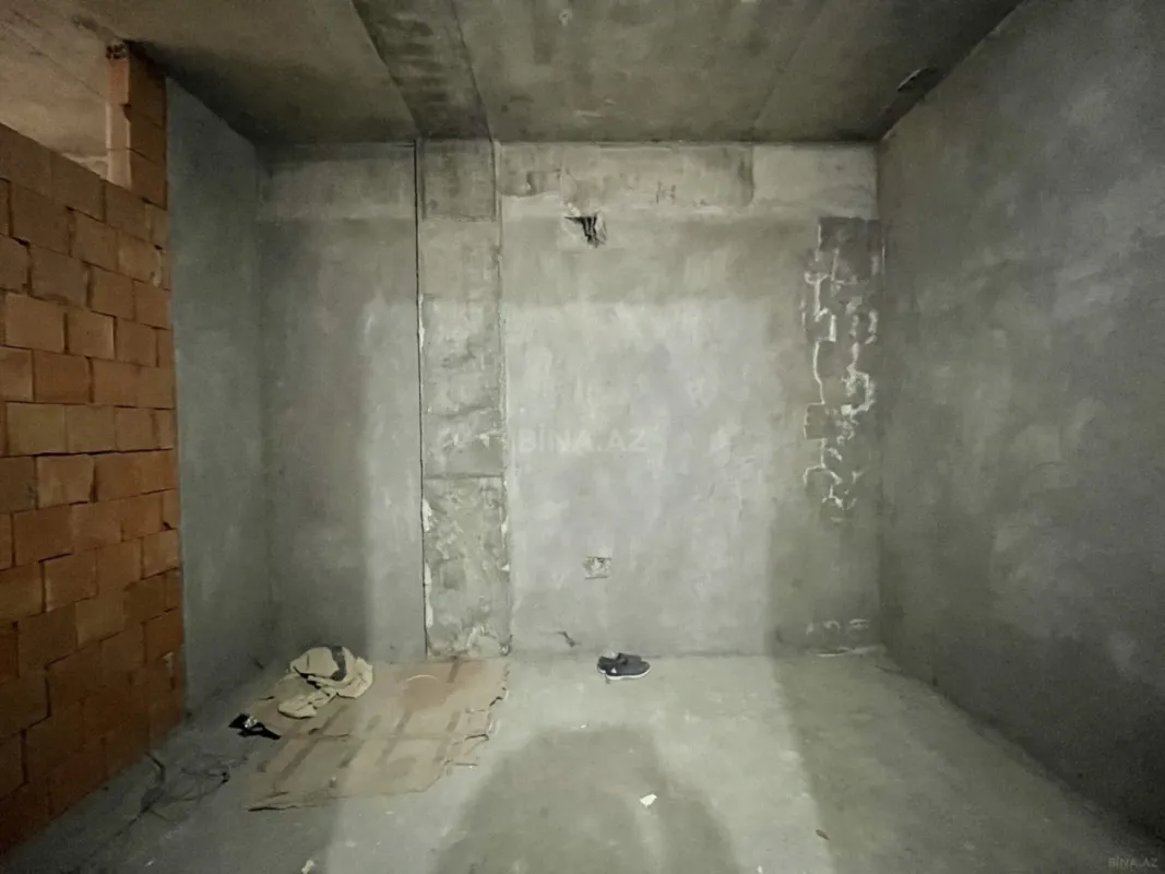 Satılır 3 otaqlı mənzil 145 m²