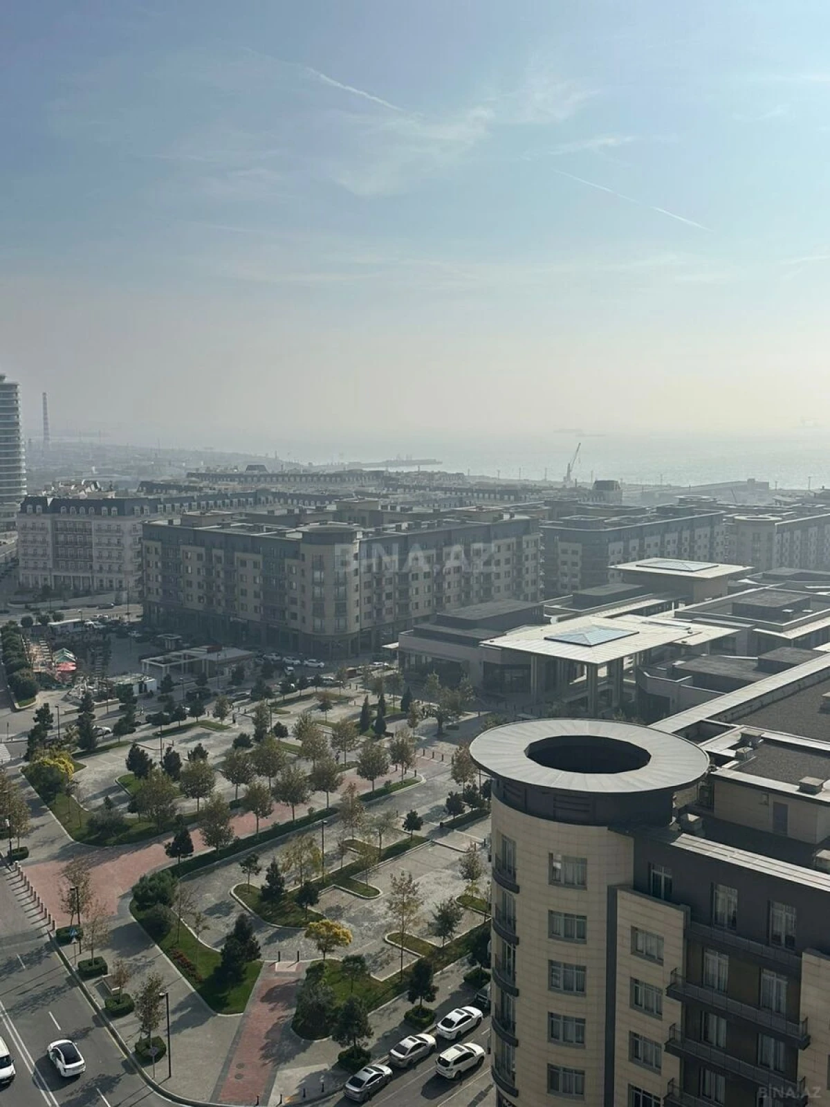 Satılır 4 otaqlı mənzil 224 m²