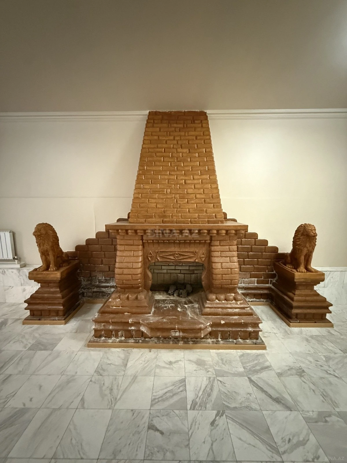 Satılır 7 otaqlı həyət evi 700 m²