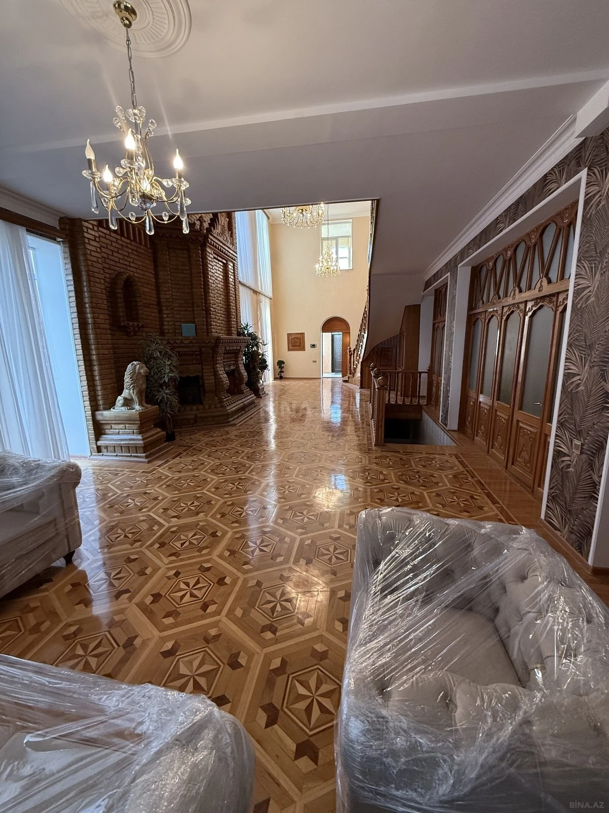 Satılır 7 otaqlı həyət evi 700 m²