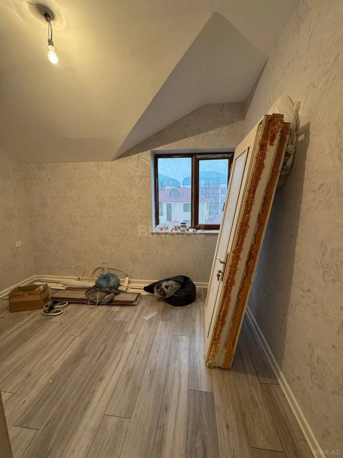 Satılır 3 otaqlı mənzil 85 m²