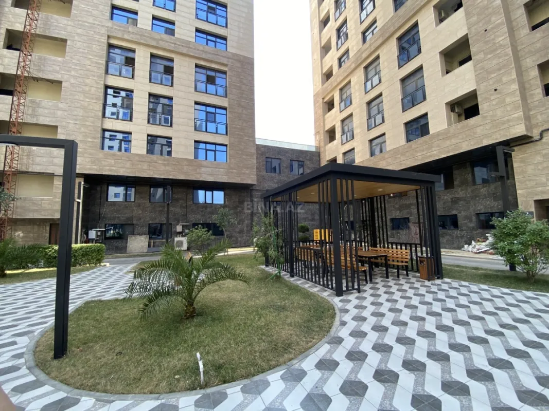 Satılır 3 otaqlı mənzil 126.5 m²