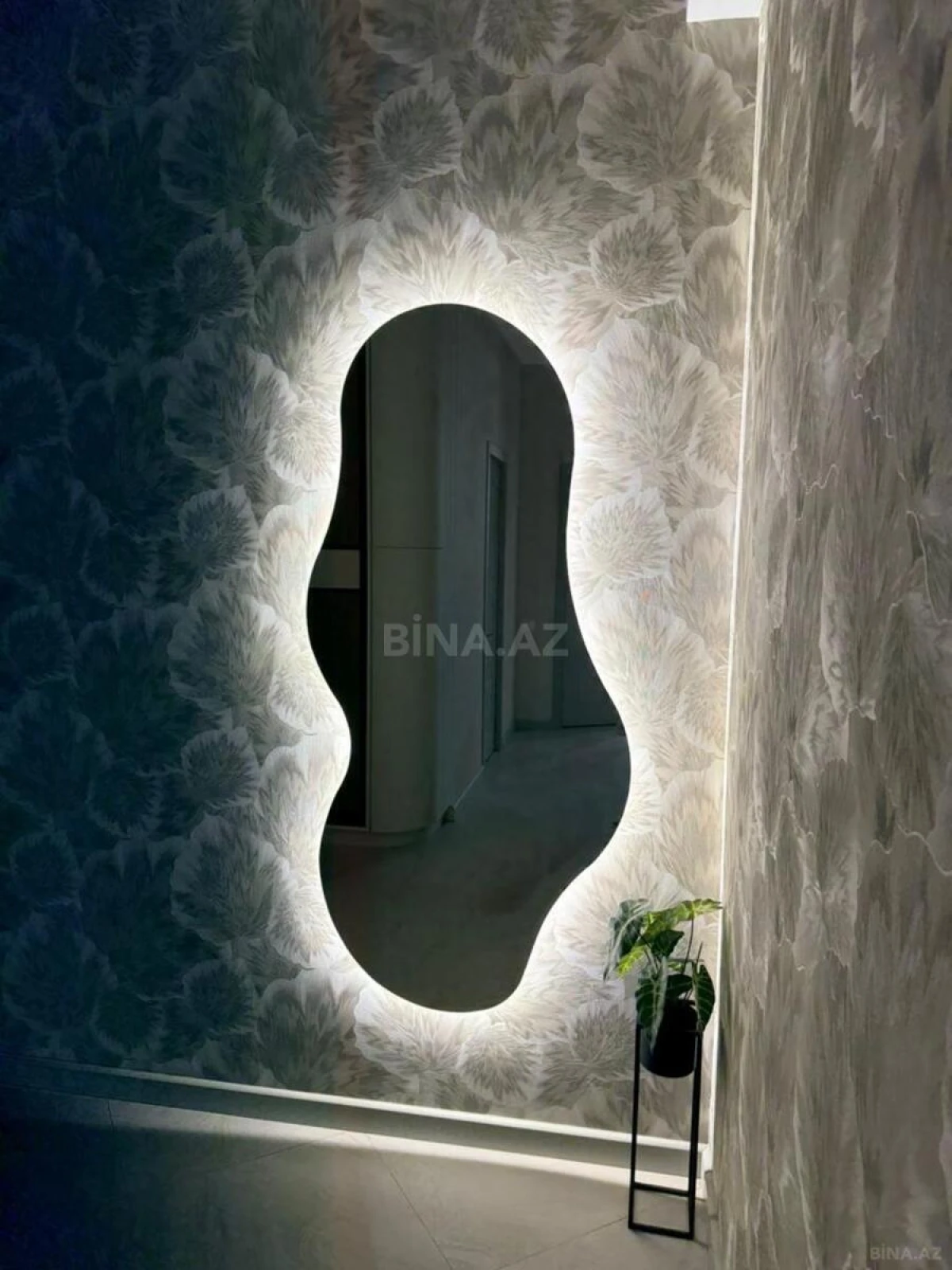 Satılır 3 otaqlı mənzil 126.5 m²