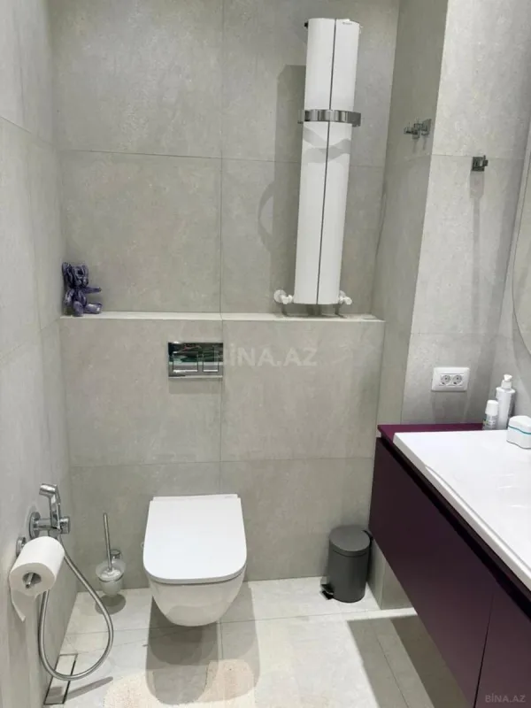 Satılır 3 otaqlı mənzil 126.5 m²
