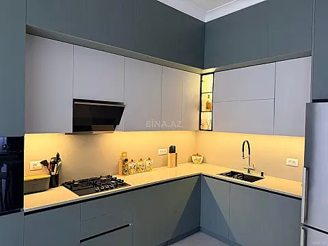 Satılır 3 otaqlı mənzil 126.5 m²