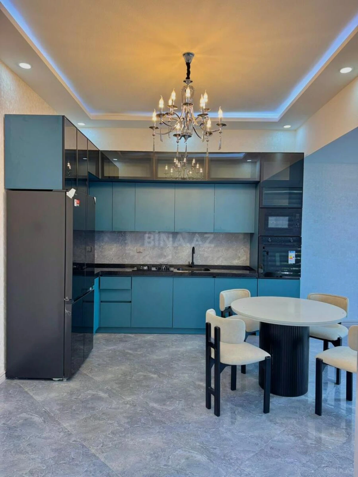 Satılır 4 otaqlı həyət evi 190 m²