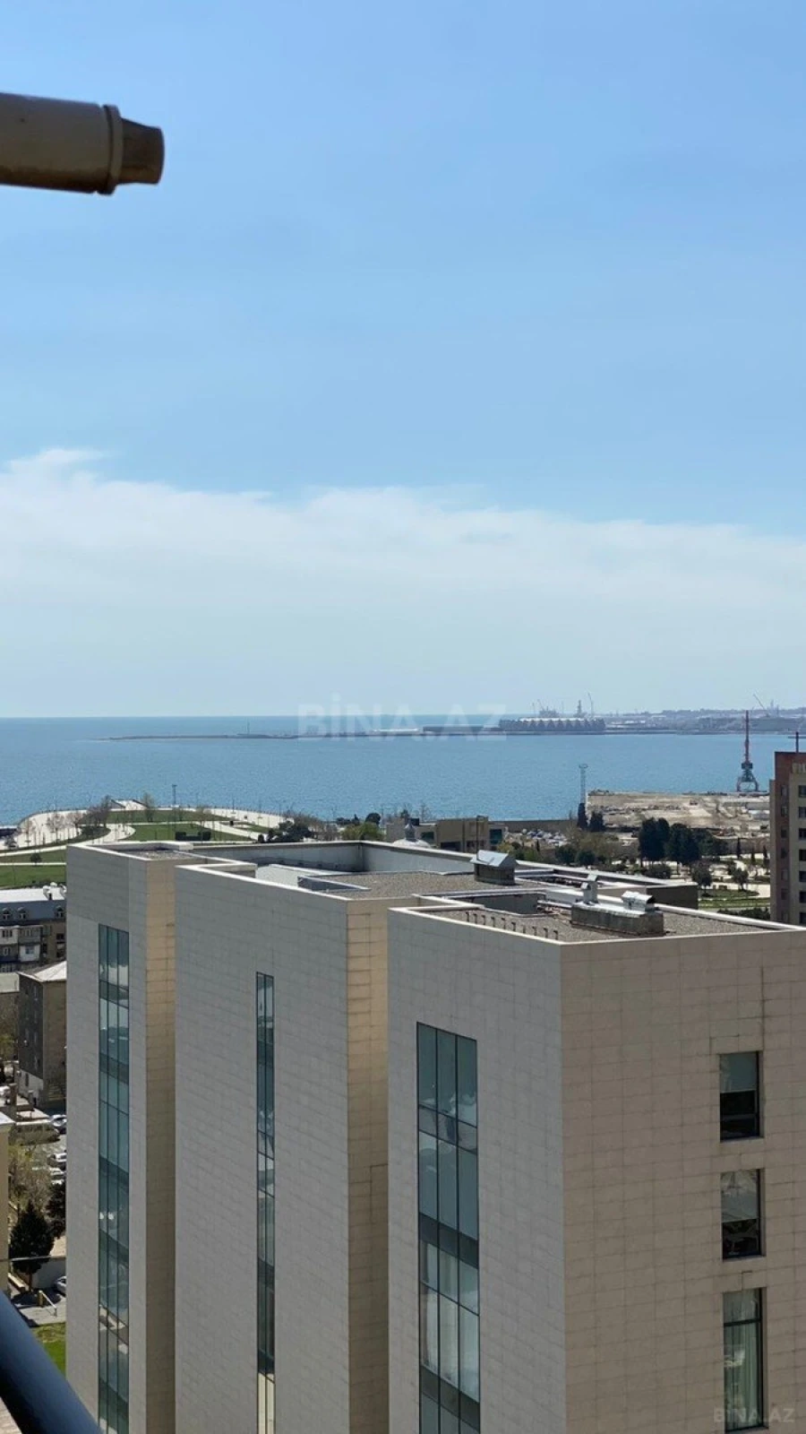 Satılır 3 otaqlı mənzil 128 m²