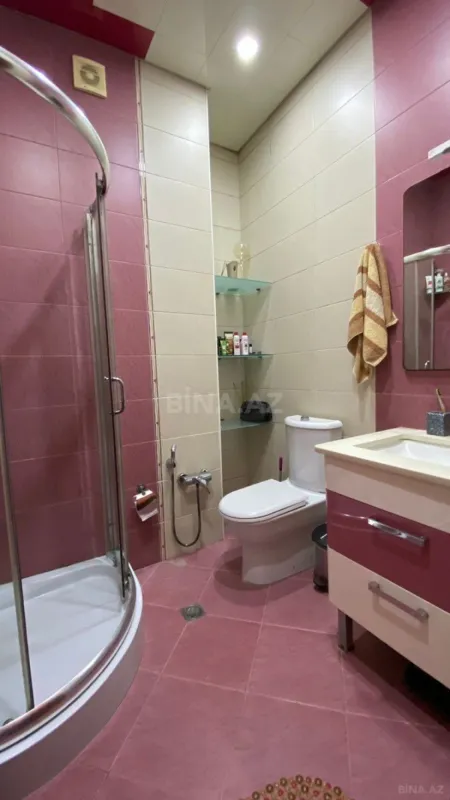 Satılır 3 otaqlı mənzil 128 m²