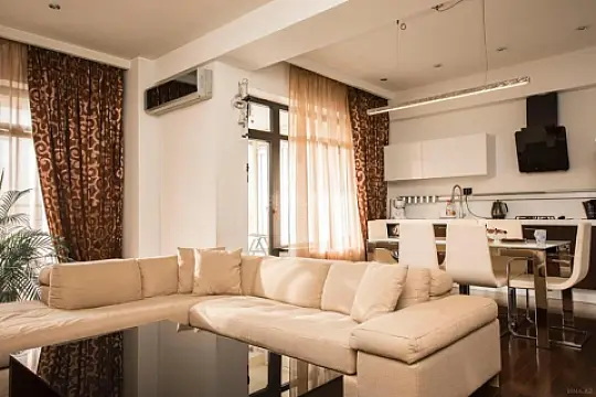 Kirayə verilir 2 otaqlı mənzil 100 m²