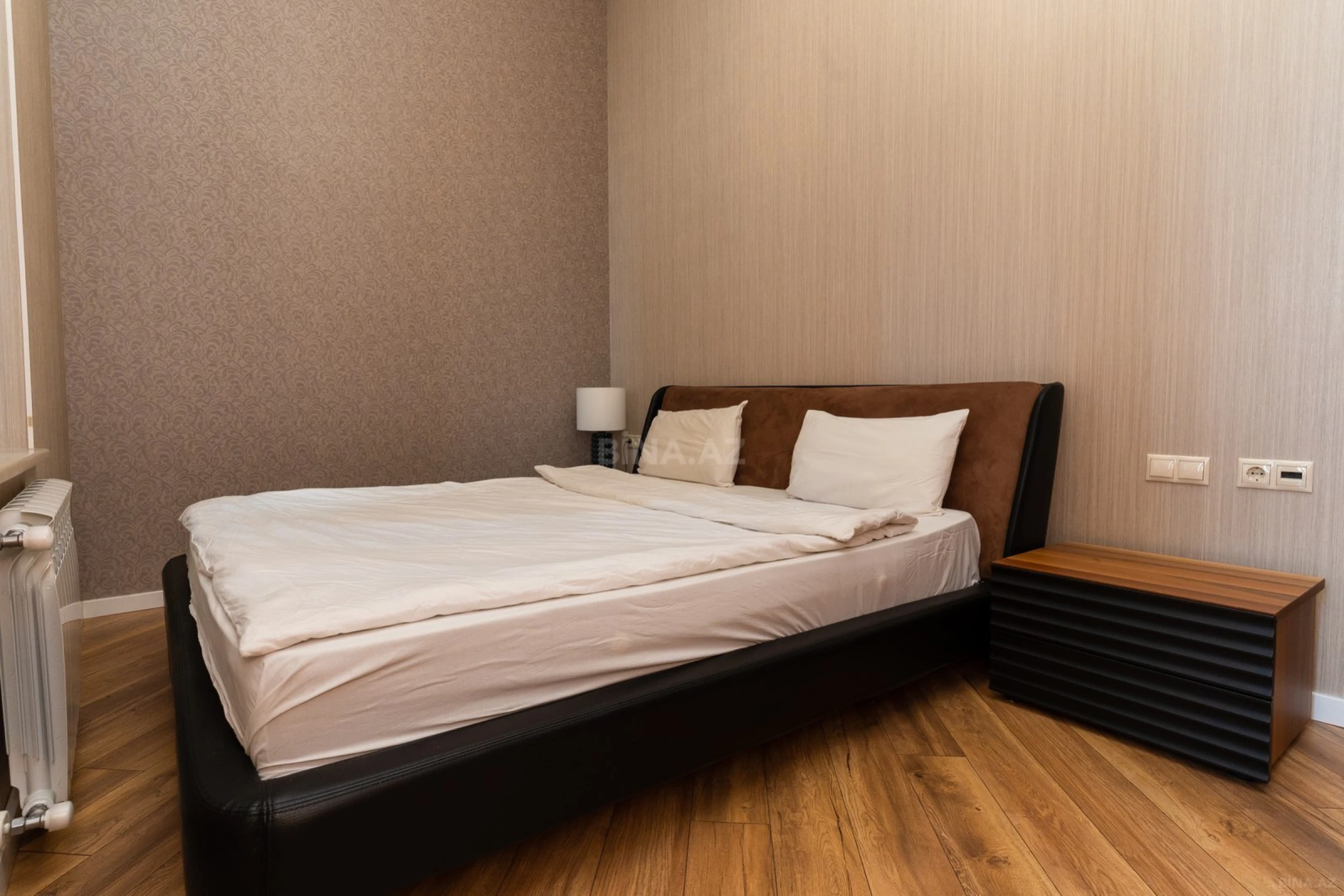 Kirayə verilir 5 otaqlı mənzil 291.6 m²