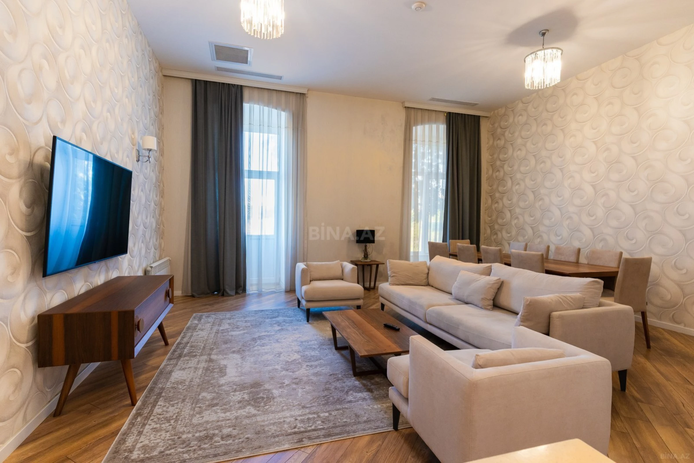Kirayə verilir 5 otaqlı mənzil 291.6 m²