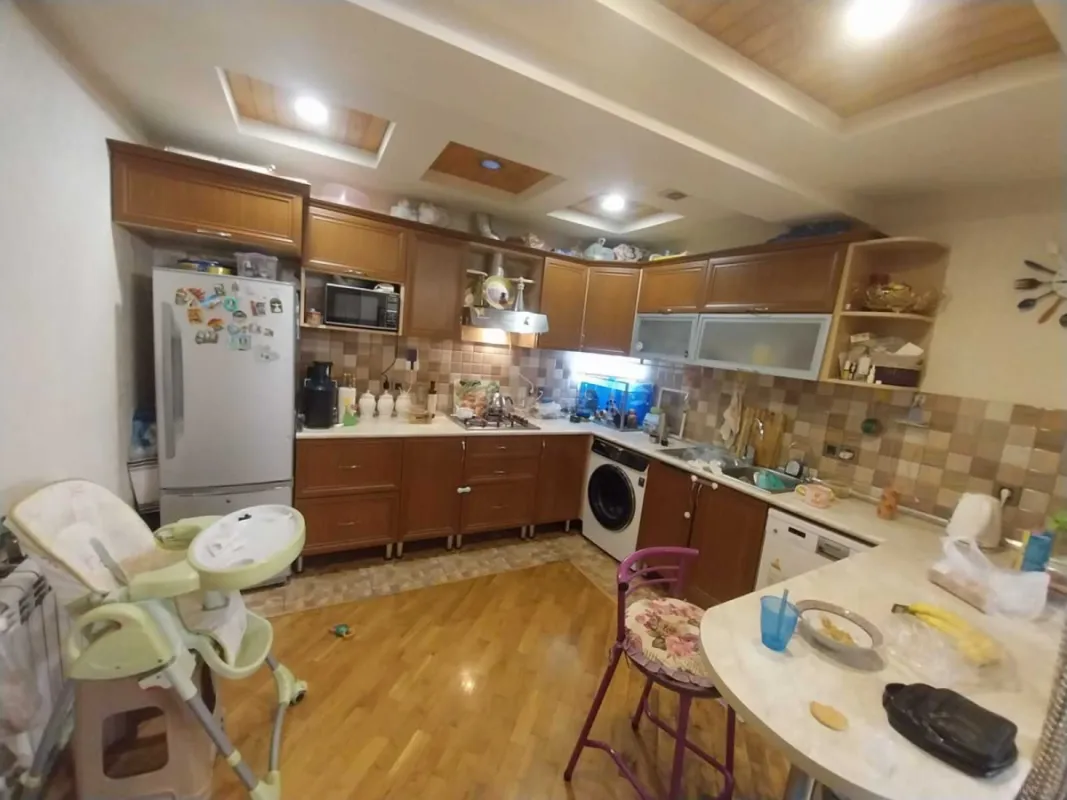 Satılır 2 otaqlı mənzil 90.2 m²