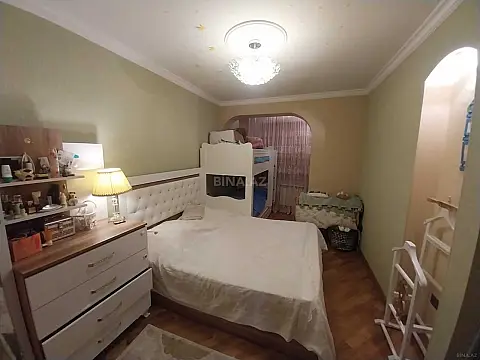 Satılır 2 otaqlı mənzil 90.2 m²